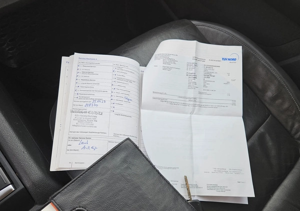 Volkswagen Amarok cena 57900 przebieg: 233000, rok produkcji 2012 z Kietrz małe 106